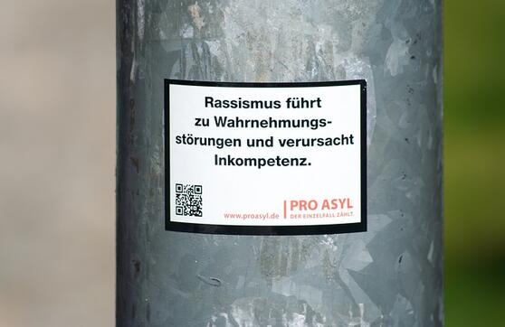 Neutrale Staatsdiener: Lehrer müssen offensiv für Menschenrechte eintreten