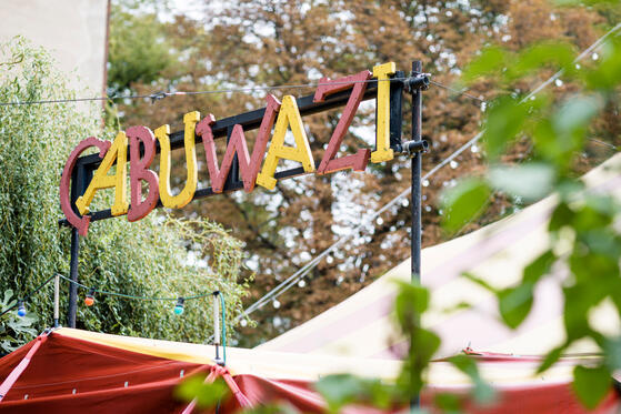 CABUWAZI: Ein Zirkus bewegt die Kids im Kiez