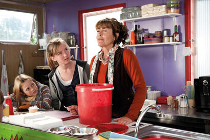 Pommes essen - Familienfilm mit Currysauce